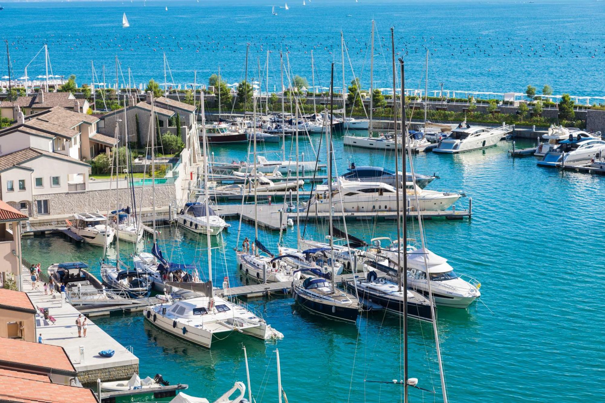 Portopiccolo Apartments Gemma Nel Golfo Di Trieste - With Beach Included システィアーナ エクステリア 写真